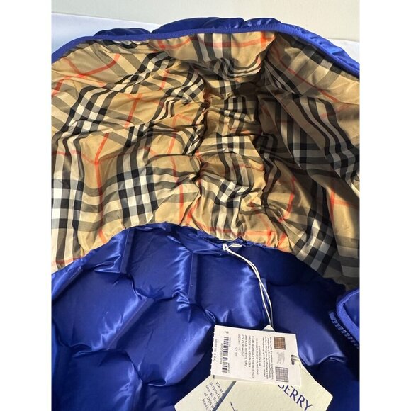 NWT Burberry Kids Quilted Down Vest Hoodie 12 Youth 12Y - Picture 14 of 14